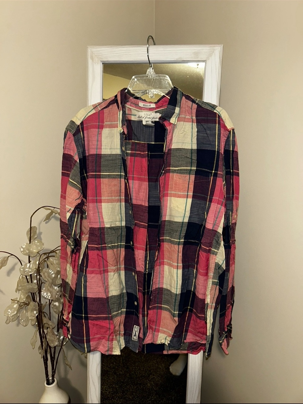 L.O.G.G. Plaid Button-Up Shirt in Pink and Navy - size XL